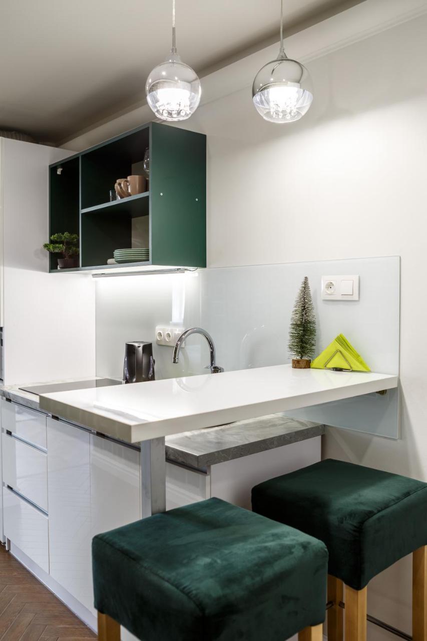 Green Apartment Lviv Exterior photo