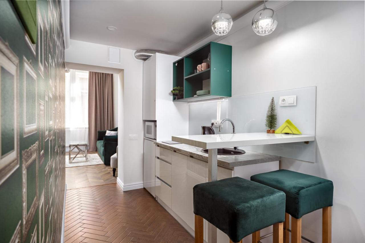 Green Apartment Lviv Exterior photo