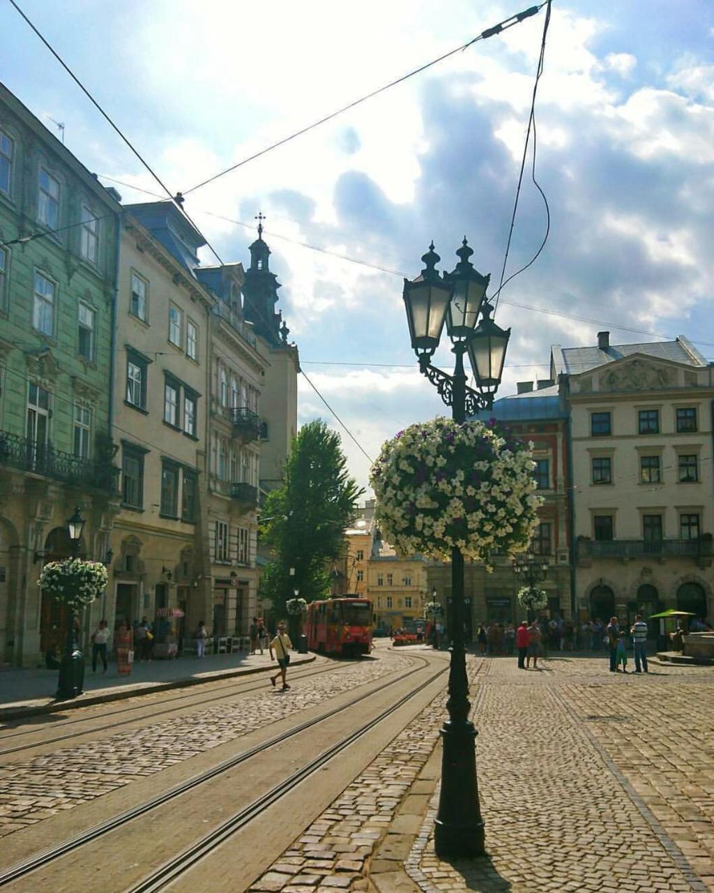 Green Apartment Lviv Exterior photo